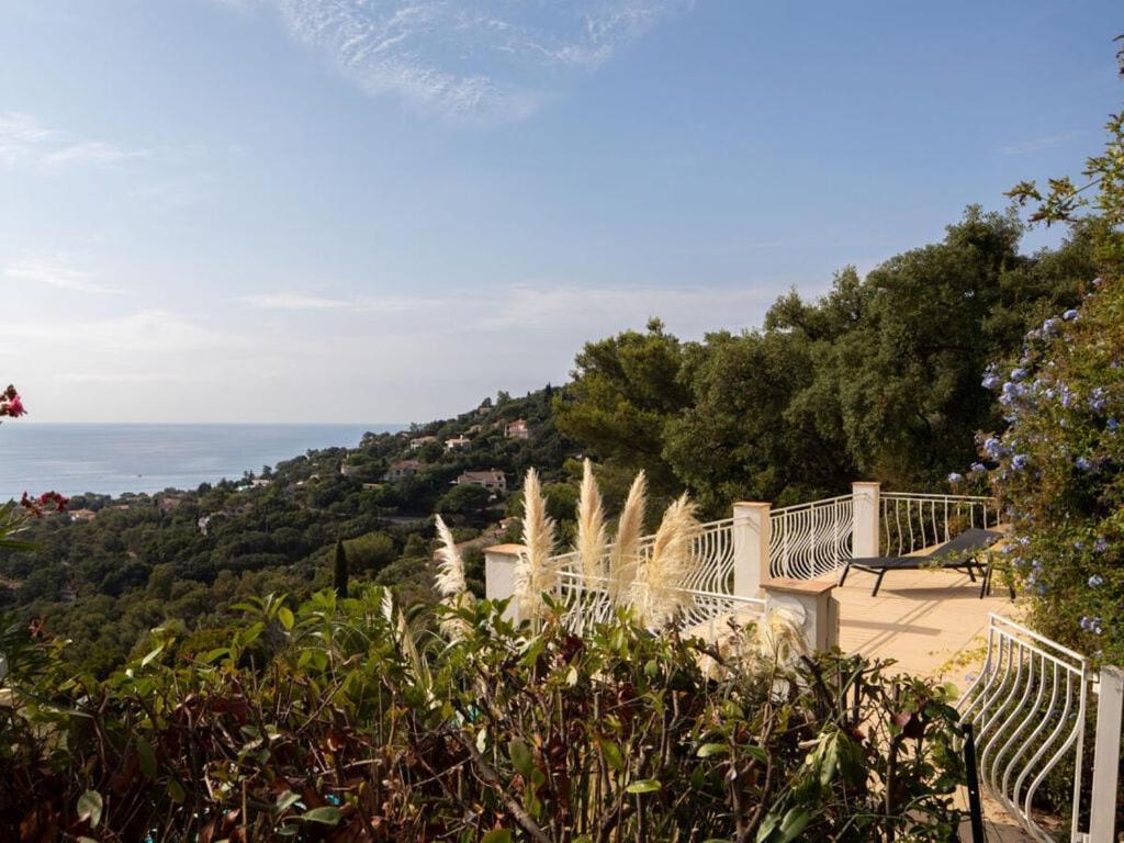 Albert - Villa Monte Carlo 雷以桑布尔 外观 照片